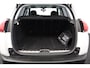 Peugeot 2008 1.6 VTi Féline/ Trekhaak/ Panorama-Dak/ Extra getint glas/ Half-Leder - Alcantara/ Navi/ Clima/ Cruise/ Bluetooth/ Multi. LEDER. Stuur/ Mistl./ PDC V+A/ LED Dagrijverl./ Dakrails.