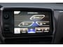 Peugeot 2008 1.6 VTi Féline/ Trekhaak/ Panorama-Dak/ Extra getint glas/ Half-Leder - Alcantara/ Navi/ Clima/ Cruise/ Bluetooth/ Multi. LEDER. Stuur/ Mistl./ PDC V+A/ LED Dagrijverl./ Dakrails.