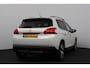 Peugeot 2008 1.6 VTi Féline/ Trekhaak/ Panorama-Dak/ Extra getint glas/ Half-Leder - Alcantara/ Navi/ Clima/ Cruise/ Bluetooth/ Multi. LEDER. Stuur/ Mistl./ PDC V+A/ LED Dagrijverl./ Dakrails.