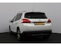 Peugeot 2008 1.6 VTi Féline/ Trekhaak/ Panorama-Dak/ Extra getint glas/ Half-Leder - Alcantara/ Navi/ Clima/ Cruise/ Bluetooth/ Multi. LEDER. Stuur/ Mistl./ PDC V+A/ LED Dagrijverl./ Dakrails.