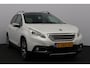 Peugeot 2008 1.6 VTi Féline/ Trekhaak/ Panorama-Dak/ Extra getint glas/ Half-Leder - Alcantara/ Navi/ Clima/ Cruise/ Bluetooth/ Multi. LEDER. Stuur/ Mistl./ PDC V+A/ LED Dagrijverl./ Dakrails.