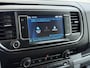 Peugeot Expert 2.0HDI 123PK Imperiaal 3-Persoons Trekhaak Airco Apple Carplay Android Auto Navi* Bluetooth Pdc Cruise Control Regen-Lichtsensor Schuifdeur Betonplex Vloer Wandbetimmering 2.500KG Trekgewicht 1e Eigenaar Originele Nederlandse Auto