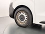 Peugeot Expert 2.0HDI 123PK Imperiaal 3-Persoons Trekhaak Airco Apple Carplay Android Auto Navi* Bluetooth Pdc Cruise Control Regen-Lichtsensor Schuifdeur Betonplex Vloer Wandbetimmering 2.500KG Trekgewicht 1e Eigenaar Originele Nederlandse Auto