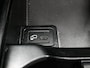 Mercedes-Benz A-klasse 180 AMG Line Amg Line Styling | Night Pakket | Sfeerverlichting | Ledkoplampen | Achteruitrijcamera Inclusief 24 maanden Mercedes-Benz Certified garantie voor Europa.