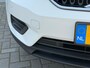 Volvo XC40 T2 129pk Momentum Core Automaat | Climate control | Navigatie | Lm-velgen | Apple / Android | Cruise control