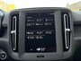 Volvo XC40 T2 129pk Momentum Core Automaat | Climate control | Navigatie | Lm-velgen | Apple / Android | Cruise control