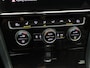 Volkswagen Golf 2.0 TSi 245 Pk Automaat GTI Performance Stoelverwarming | Panoramadak | Camera | Leer | Bearlock | DynAudio | 18 Inch | 76.526 Km !!