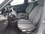 Peugeot 2008 1.2T 130pk Allure Pack Automaat | Climate control | Navigatie via Apple / Android | 17" Lm velgen | Adaptieve cruise control | Dode hoek detectie