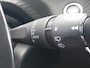 Peugeot 2008 1.2T 130pk Allure Pack Automaat | Climate control | Navigatie via Apple / Android | 17" Lm velgen | Adaptieve cruise control | Dode hoek detectie