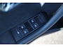Skoda Fabia Combi 1.0 TSI Business Edition 95PK Panoramadak LMV Navigatie Carplay Android Parkeersensor Stoelverwarming Climate Cruise Control