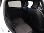Renault Clio E-Tech Hybrid 140pk Intens | Trekhaak | 17" velgen | Stoel- en stuurverwarming | Achteruitrijcamera |