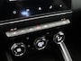 Renault Clio E-Tech Hybrid 140pk Intens | Trekhaak | 17" velgen | Stoel- en stuurverwarming | Achteruitrijcamera |