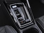 Volkswagen Golf 1.5eTSI/150PK R-Line · Apple/Android Car Play · 17'' Velgen · Rijprofielkeuze · LED