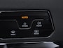 Volkswagen Golf 1.5eTSI/150PK R-Line · Apple/Android Car Play · 17'' Velgen · Rijprofielkeuze · LED