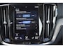 Volvo V60 Cross Country 2.0 B5 AWD Pro 265 pk Lounge Pack | NL-Auto | HUD | Elekt.trekhaak | Stoelverkoeling | Harman/Kardon | 360 gr.camera | Pano | Vol