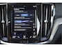 Volvo V60 Cross Country 2.0 B5 AWD Pro 265 pk Lounge Pack | NL-Auto | HUD | Elekt.trekhaak | Stoelverkoeling | Harman/Kardon | 360 gr.camera | Pano | Vol