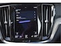 Volvo V60 Cross Country 2.0 B5 AWD Pro 265 pk Lounge Pack | NL-Auto | HUD | Elekt.trekhaak | Stoelverkoeling | Harman/Kardon | 360 gr.camera | Pano | Vol
