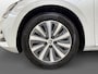 Skoda Superb Combi 1.4 TSI iV Business Edition I Adaptive Cruise I Camera I Stoelverwarming I Keyless I CarPlay I LED I