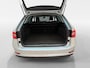 Skoda Superb Combi 1.4 TSI iV Business Edition I Adaptive Cruise I Camera I Stoelverwarming I Keyless I CarPlay I LED I