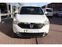 Dacia Lodgy 1.2 TCe Lauréate 5p. Trekhaak, goed onderhouden.