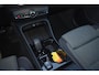 Volvo XC40 B4 Plus Dark | Trekhaak | Verwarmbare voorstoelen, voorruit en stuurwiel | Premium audio by Harman Kardon | Adaptieve cruise control | Keyless | BLIS | Elektrische kofferklep | Google Navigatie | All Season banden | Elektrisch verstelbare voorstoel met memory |