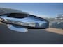 Volvo XC40 B4 Plus Dark | Trekhaak | Verwarmbare voorstoelen, voorruit en stuurwiel | Premium audio by Harman Kardon | Adaptieve cruise control | Keyless | BLIS | Elektrische kofferklep | Google Navigatie | All Season banden | Elektrisch verstelbare voorstoel met memory |