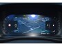 Volvo XC40 B4 Plus Dark | Trekhaak | Verwarmbare voorstoelen, voorruit en stuurwiel | Premium audio by Harman Kardon | Adaptieve cruise control | Keyless | BLIS | Elektrische kofferklep | Google Navigatie | All Season banden | Elektrisch verstelbare voorstoel met memory |