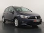 Volkswagen Golf Sportsvan 1.2 TSI Highline Automaat - Navigatie - Stoelverwarming - Trekhaak