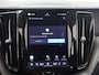 Volvo XC60 2.0 T6 Plug-in hybrid AWD Plus Dark | LongRange | Elektr. Trekhaak | Panoramadak | Adaptieve Cruise Control | H&K Audio | Leder |