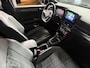 Volkswagen T-Roc 1.5 TSI DSG R-LINE | PANO | TREKH. | BLACK