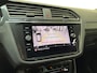 Volkswagen Tiguan 1.4 TSI eHybrid R-Line I Adaptive Cruise I Camera I CarPlay I Elek. Achterklep I Alcantara I