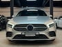 Mercedes-Benz A-klasse 200 Launch Edition AMG Line #Pano/Sfeerverlichting/CarPlay/Camera