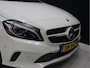 Mercedes-Benz A-klasse 160 Ambition [CRUISE CONTROL, PDC V+A, STUURWIEL MULTIFUNCTIONEEL, CLIMATE CONTROL, LED, GARMIN MAP PILOT, SPORTSTOELEN, REGENSENSOR, NIEUWSTAAT]