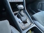 Skoda Karoq 1.5 TSI 150PK Business Edition DSG Automaat + 18"/ Navi/ Clima/ Cruise/ CarPlay/ Canton Sound/ Camera/ Stoelverwarming