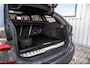 BMW 3-Serie Touring 330e xDrive High Executive M-sport, panoramadak, sportstoelen, stoelverwarming, head-up