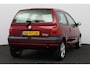 Renault Twingo 1.2 Emotion/ APK 09-2027!/ AIRCO!/ Stuurbekr./ 14'' LMV/ Radio-CD/ Elek. Ramen/ Verstelbare achterbank/ Getint glas/ Metallic lak.
