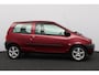 Renault Twingo 1.2 Emotion/ APK 09-2027!/ AIRCO!/ Stuurbekr./ 14'' LMV/ Radio-CD/ Elek. Ramen/ Verstelbare achterbank/ Getint glas/ Metallic lak.