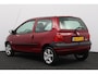 Renault Twingo 1.2 Emotion/ APK 09-2027!/ AIRCO!/ Stuurbekr./ 14'' LMV/ Radio-CD/ Elek. Ramen/ Verstelbare achterbank/ Getint glas/ Metallic lak.
