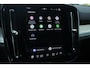 Volvo XC40 B4 Plus Dark | Trekhaak | Verwarmbare voorstoelen en stuurwiel | Premium audio by Harman Kardon | Adaptieve cruise control | Verwarmbare voorruit | Keyless