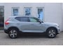 Volvo XC40 B4 Plus Dark | Trekhaak | Verwarmbare voorstoelen en stuurwiel | Premium audio by Harman Kardon | Adaptieve cruise control | Verwarmbare voorruit | Keyless