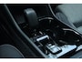 Volvo XC40 B4 Plus Dark | Trekhaak | Verwarmbare voorstoelen en stuurwiel | Premium audio by Harman Kardon | Adaptieve cruise control | Verwarmbare voorruit | Keyless