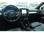 Volvo XC40 B4 Plus Dark | Trekhaak | Verwarmbare voorstoelen en stuurwiel | Premium audio by Harman Kardon | Adaptieve cruise control | Verwarmbare voorruit | Keyless
