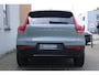 Volvo XC40 B4 Plus Dark | Trekhaak | Verwarmbare voorstoelen en stuurwiel | Premium audio by Harman Kardon | Adaptieve cruise control | Verwarmbare voorruit | Keyless