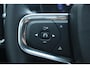 Volvo XC40 B4 Plus Dark | Trekhaak | Verwarmbare voorstoelen en stuurwiel | Premium audio by Harman Kardon | Adaptieve cruise control | Verwarmbare voorruit | Keyless
