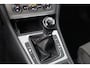 Volkswagen Golf Variant 1.0 TSI Connected Series/ HISTORIE!/ Trekhaak/ 16'' LMV/ Apple + Android/ Camera/ DAB+/ Navi/ Clima/ Cruise/ Elek. pakket/ Isofix/ Bluetooth/ Armsteun/ Multi. LEDER. Stuur/ Mistl./ PDC V+A/ Extra getint glas.