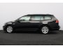 Volkswagen Golf Variant 1.0 TSI Connected Series/ HISTORIE!/ Trekhaak/ 16'' LMV/ Apple + Android/ Camera/ DAB+/ Navi/ Clima/ Cruise/ Elek. pakket/ Isofix/ Bluetooth/ Armsteun/ Multi. LEDER. Stuur/ Mistl./ PDC V+A/ Extra getint glas.