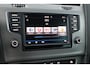 Volkswagen Golf Variant 1.0 TSI Connected Series/ HISTORIE!/ Trekhaak/ 16'' LMV/ Apple + Android/ Camera/ DAB+/ Navi/ Clima/ Cruise/ Elek. pakket/ Isofix/ Bluetooth/ Armsteun/ Multi. LEDER. Stuur/ Mistl./ PDC V+A/ Extra getint glas.