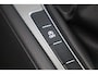 Volkswagen Golf Variant 1.0 TSI Connected Series/ HISTORIE!/ Trekhaak/ 16'' LMV/ Apple + Android/ Camera/ DAB+/ Navi/ Clima/ Cruise/ Elek. pakket/ Isofix/ Bluetooth/ Armsteun/ Multi. LEDER. Stuur/ Mistl./ PDC V+A/ Extra getint glas.