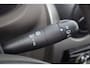 Dacia Sandero 1.2 Ambiance APK 09-2027!/ D-Riem verv: 137.000 KM!/ Airco/ Trekhaak/ Radio-CD AUX & USB/ Getint glas.