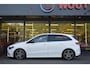 Mercedes-Benz B-klasse 180 AMG-Line Led Panorama Widescreen Camera CarPlay Augmented Pdc